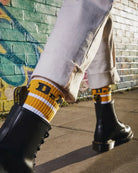 Bei PICK UP in Düsseldorf findest Du Dr.Martens, SOCKS, Athletic Logo, White + Yellow  und viel mehr von Dr. Martens