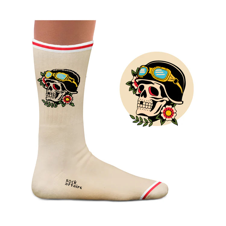 Bei PICK UP in Düsseldorf findest Du Sock Affairs, American Skull Socks und viel mehr von Heel Tread LDA