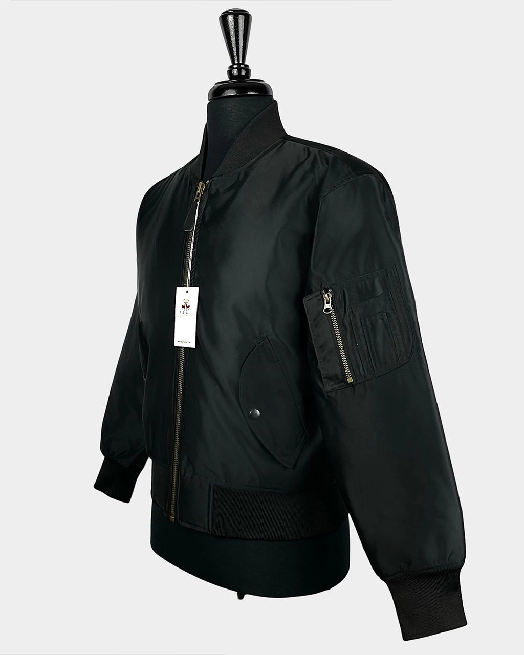 Bei PICK UP in Düsseldorf findest Du HOXTON, MA1 BOMBER JACKET, BLACK  und viel mehr von HOXTON