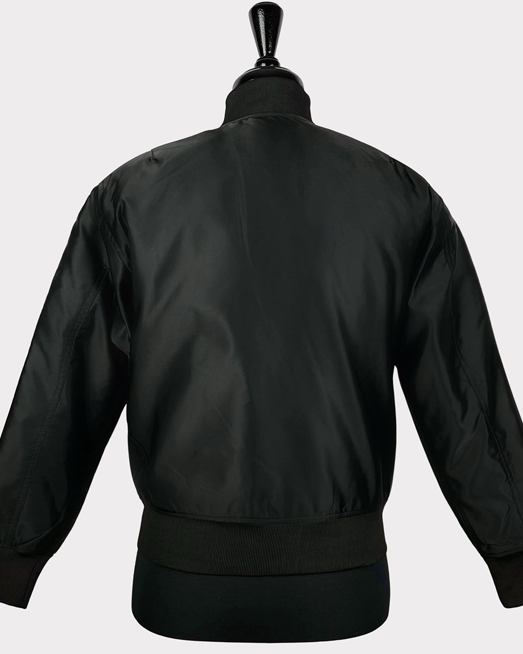 Bei PICK UP in Düsseldorf findest Du HOXTON, MA1 BOMBER JACKET, BLACK  und viel mehr von HOXTON