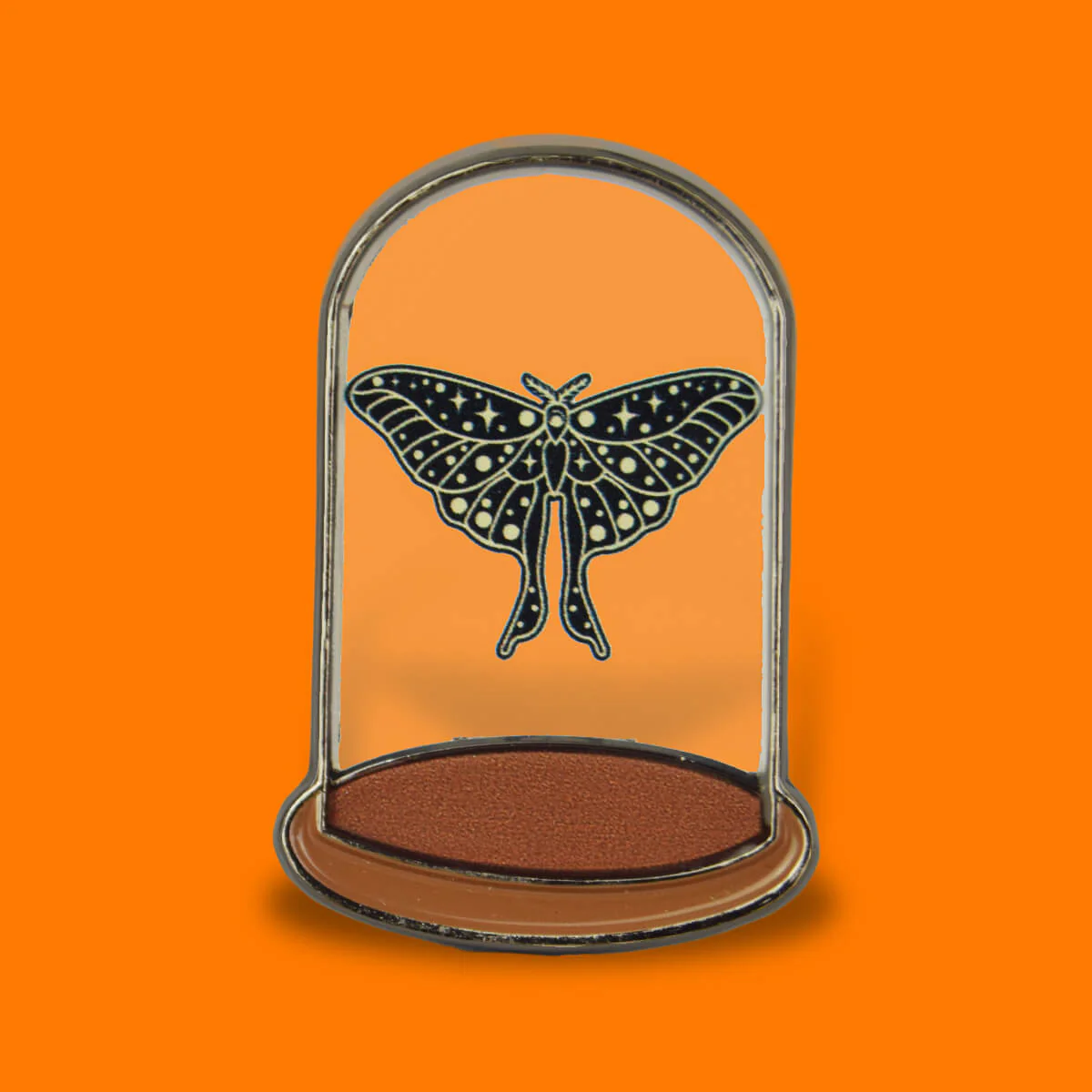 Moth Curio Enamel Pin von Extreme Largeness mit Nachtfalter