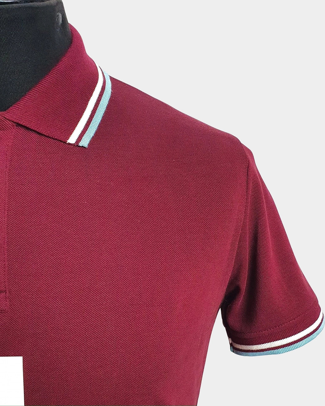 Bei PICK UP in Düsseldorf findest Du HOXTON, POLO SHIRT, Maroon  und viel mehr von HOXTON