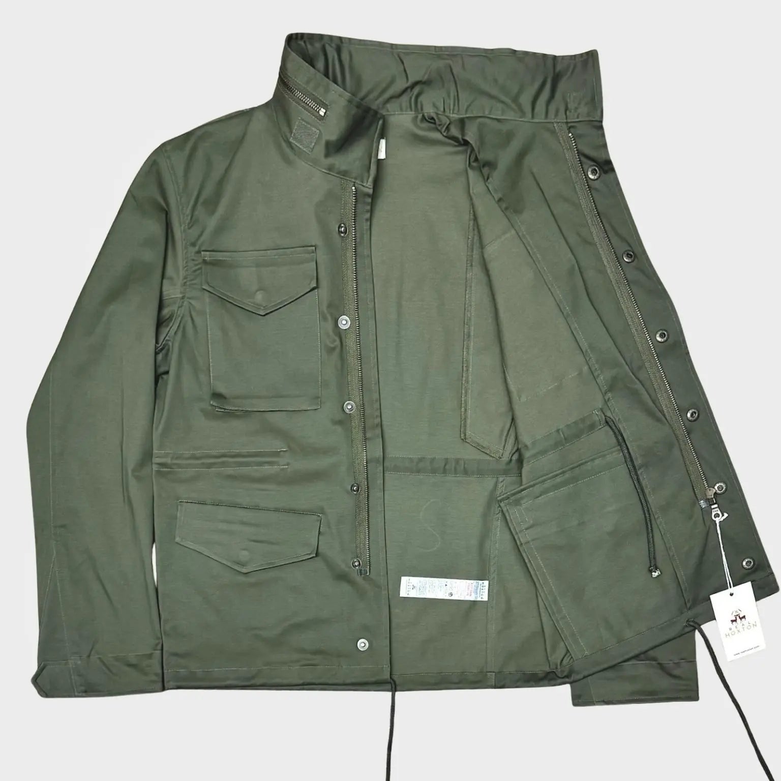 Bei PICK UP in Düsseldorf findest Du HOXTON, M65 Field Jacket Olive  und viel mehr von HOXTON