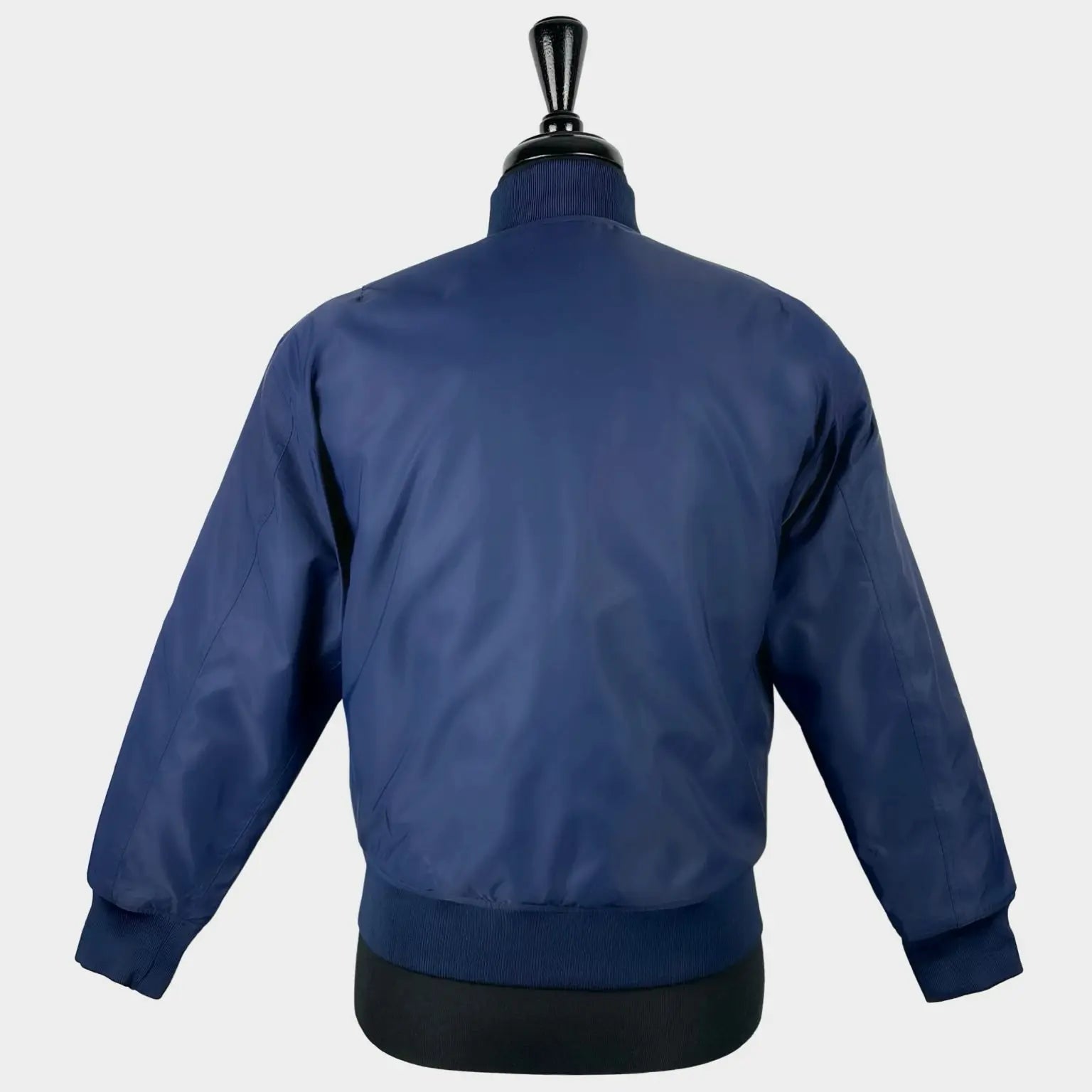 Bei PICK UP in Düsseldorf findest Du HOXTON, MA1 BOMBER JACKET, NAVY  und viel mehr von HOXTON