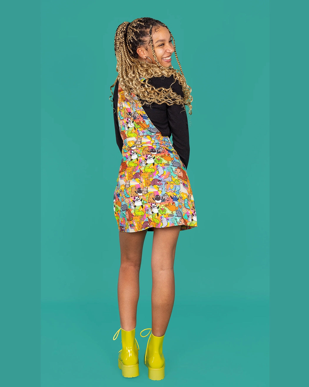 Bei PICK UP in Düsseldorf findest Du Run & Fly, JM2336, Dungaree Dress, Run & Fly x Katie Abey und viel mehr von RUN & FLY