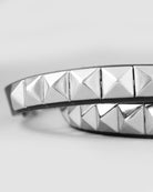 Bei PICK UP in Düsseldorf findest Du 1 Row Pyramid Belt, B21  und viel mehr von Stylex