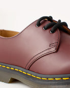 Bei PICK UP in Düsseldorf findest Du Dr. Martens, 1461 Cherry Smooth  und viel mehr von Dr. Martens