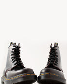 Bei PICK UP in Düsseldorf findest Du Dr. Martens, 1460 Cherry Arcadia  und viel mehr von Dr. Martens