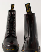 Bei PICK UP in Düsseldorf findest Du Dr. Martens, 1460 Cherry Arcadia  und viel mehr von Dr. Martens