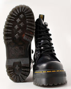 Bei PICK UP in Düsseldorf findest Du Dr. Martens, Jadon Black Polished Smooth  und viel mehr von Dr. Martens