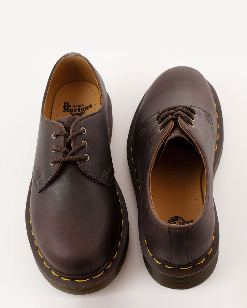 Bei PICK UP in Düsseldorf findest Du Dr. Martens, 1461 Gaucho Crazy Horse  und viel mehr von Dr. Martens
