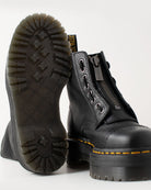 Bei PICK UP in Düsseldorf findest Du Dr. Martens, Sinclair Black Aunt Sally  und viel mehr von Dr. Martens