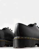Bei PICK UP in Düsseldorf findest Du Dr. Martens, 1461 BEX, Black Smooth  und viel mehr von Dr. Martens