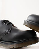 Bei PICK UP in Düsseldorf findest Du Dr. Martens, 1461 Black Smooth, PW  und viel mehr von Dr. Martens