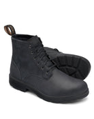 Bei PICK UP in Düsseldorf findest Du Blundstone, #1931 Rustic Black Leather  und viel mehr von Blundstone