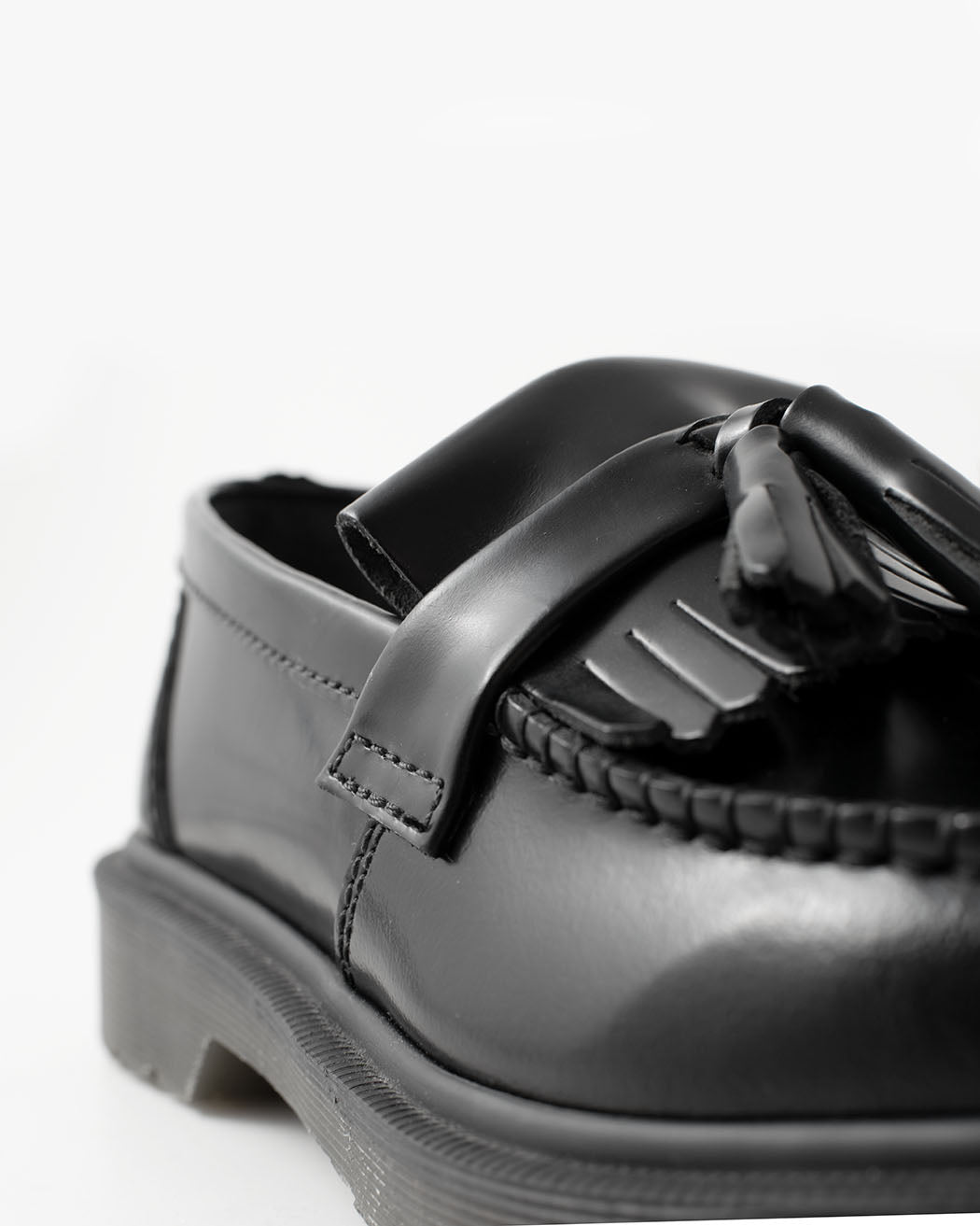 Bei PICK UP in Düsseldorf findest Du Dr. Martens, Adrian Black Smooth  und viel mehr von Dr. Martens