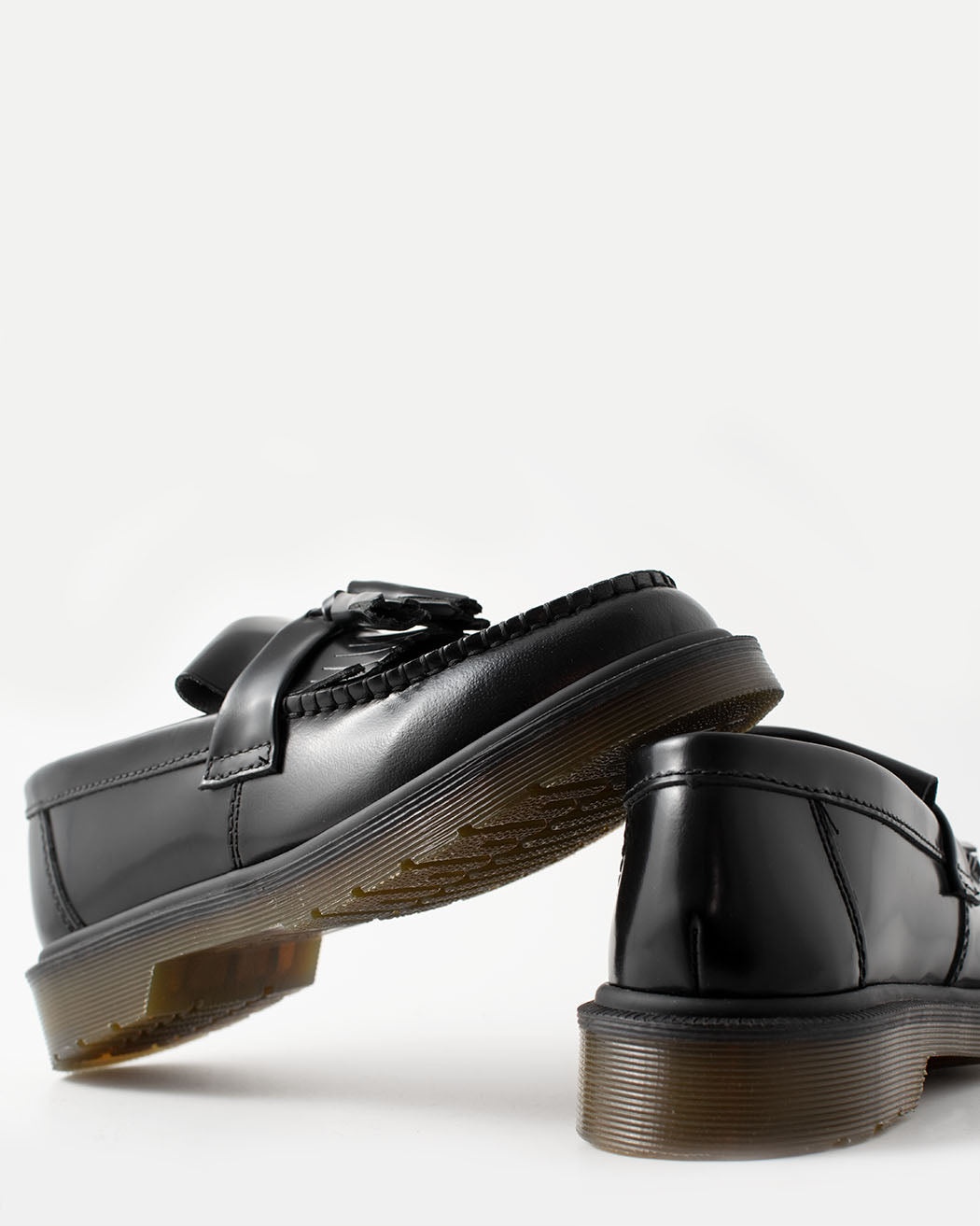 Bei PICK UP in Düsseldorf findest Du Dr. Martens, Adrian Black Smooth  und viel mehr von Dr. Martens