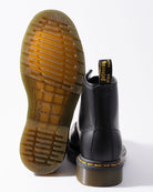 Bei PICK UP in Düsseldorf findest Du Dr. Martens, 101 YS, Black Smooth  und viel mehr von Dr. Martens