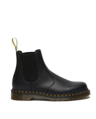 Bei PICK UP in Düsseldorf findest Du Dr. Martens, 2976 Vegan Black  und viel mehr von Dr. Martens