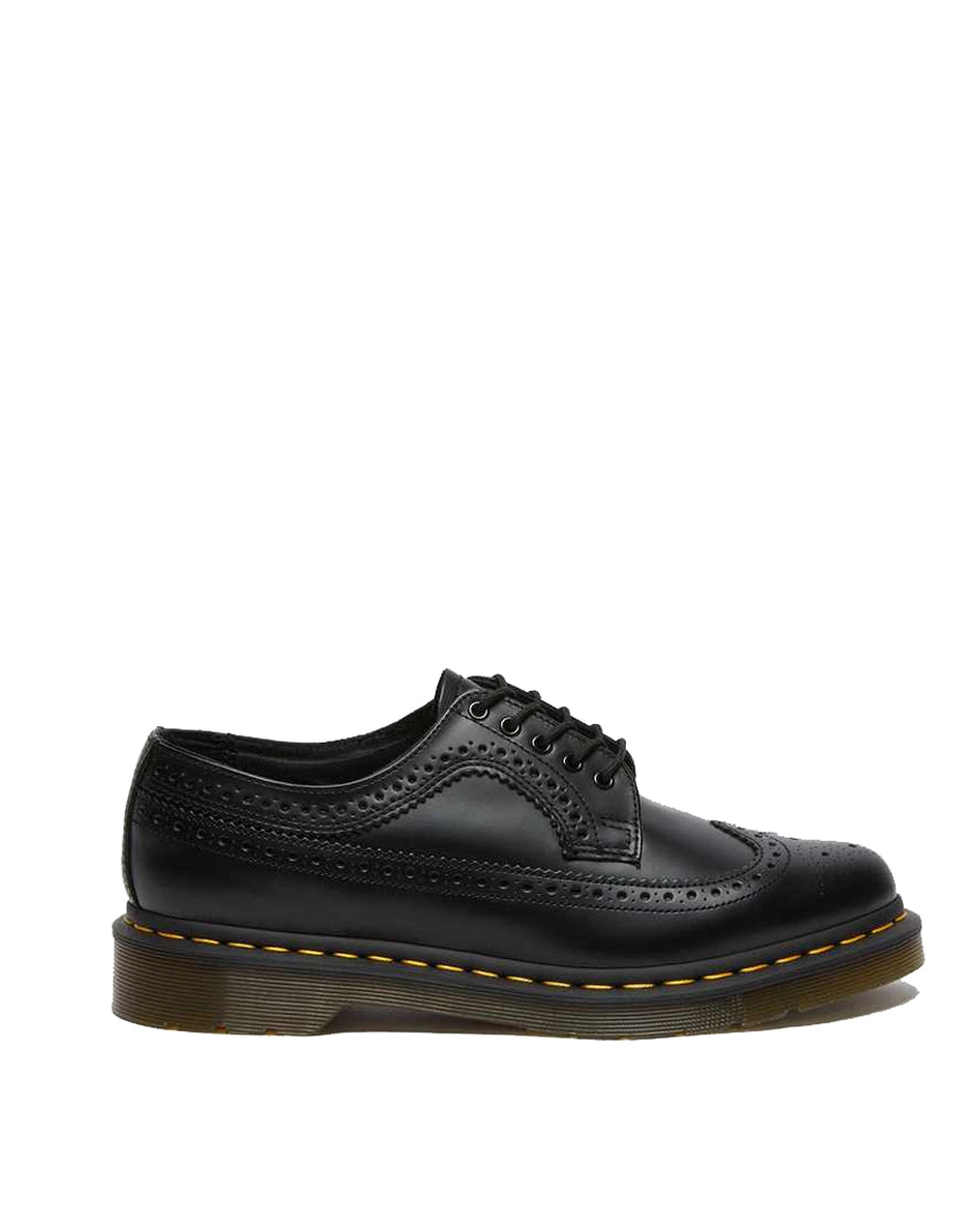 Bei PICK UP in Düsseldorf findest Du Dr. Martens, 3989 YS Black Smooth  und viel mehr von Dr. Martens