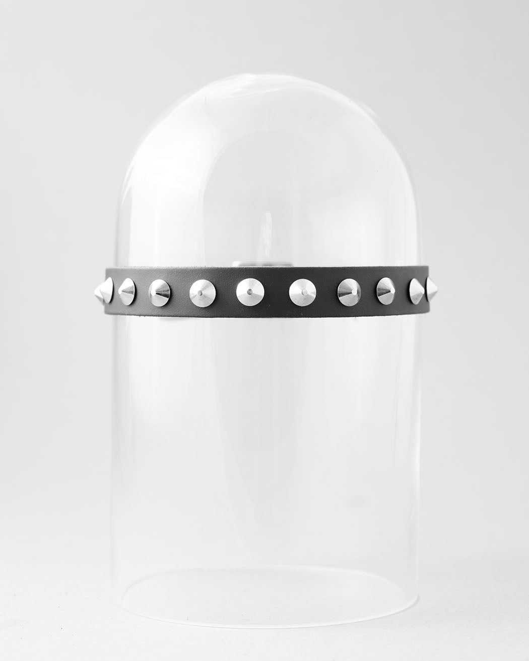 Bei PICK UP in Düsseldorf findest Du 1 Row Conical Stud Neckband, NB1  und viel mehr von Stylex