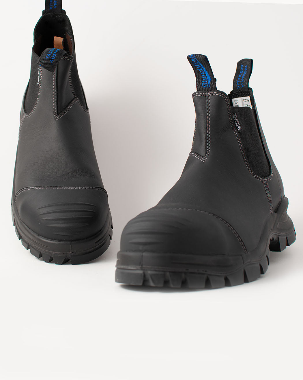 Bei PICK UP in Düsseldorf findest Du Blundstone, #910  und viel mehr von Blundstone
