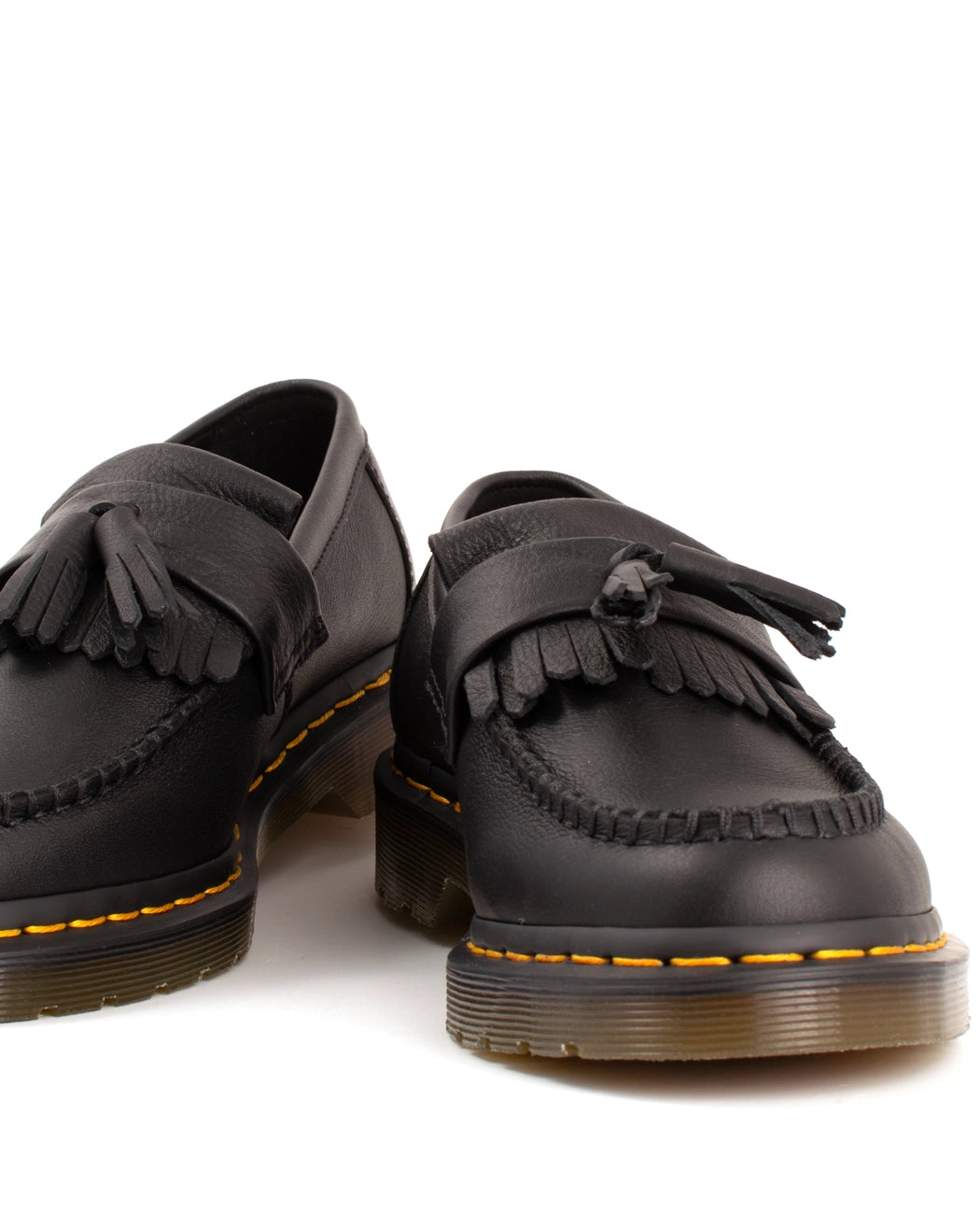 Bei PICK UP in Düsseldorf findest Du Dr. Martens, Adrian Black Virginia  und viel mehr von Dr. Martens
