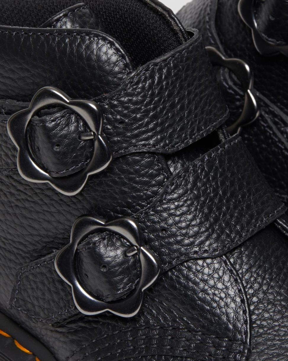 Bei PICK UP in Düsseldorf findest Du Dr. Martens, Devon FLWR Black Milled Nappa und viel mehr von Dr. Martens