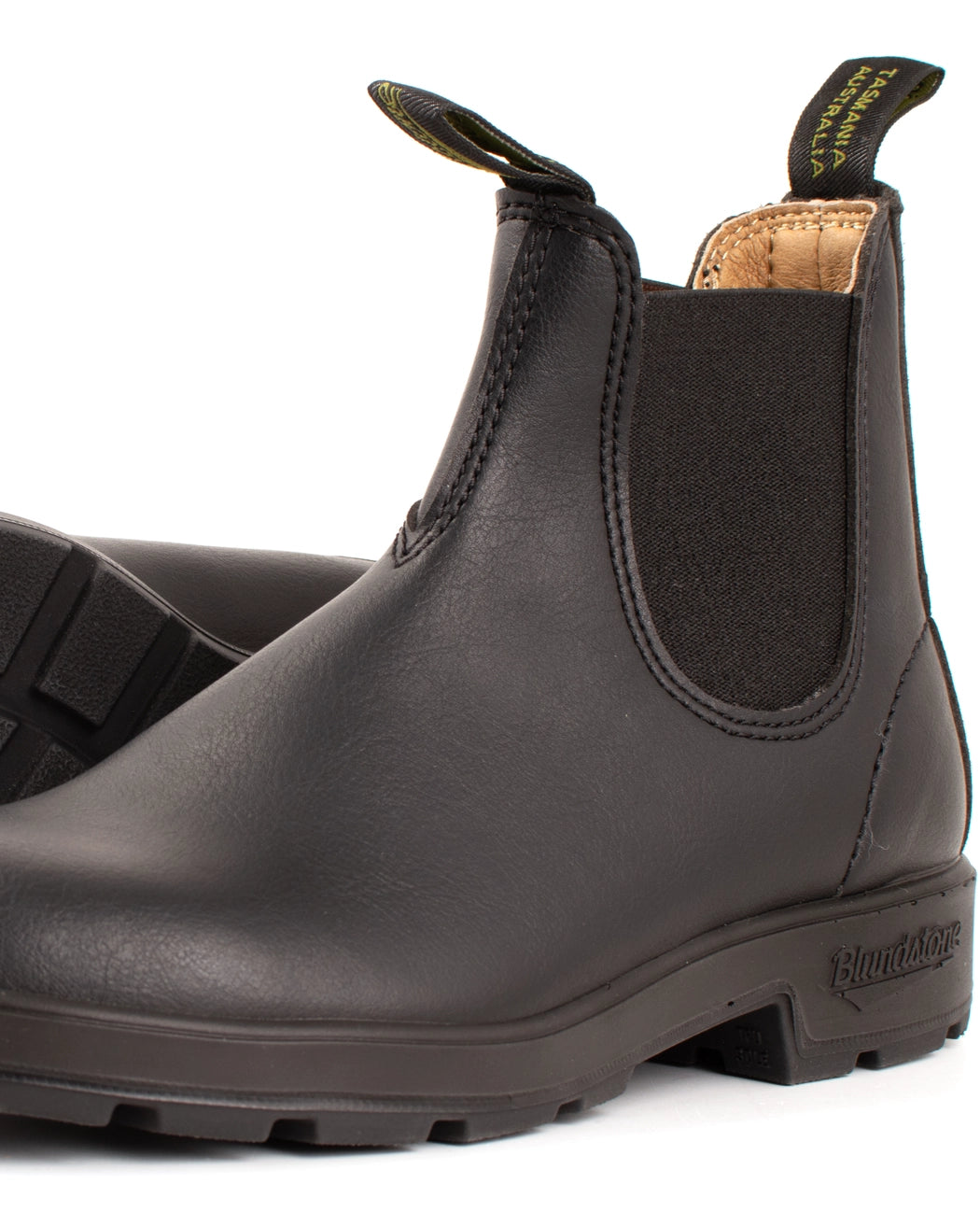Bei PICK UP in Düsseldorf findest Du Blundstone, #2115 Vegan Black  und viel mehr von Blundstone