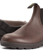 Bei PICK UP in Düsseldorf findest Du Blundstone, #2116 Vegan Brown  und viel mehr von Blundstone