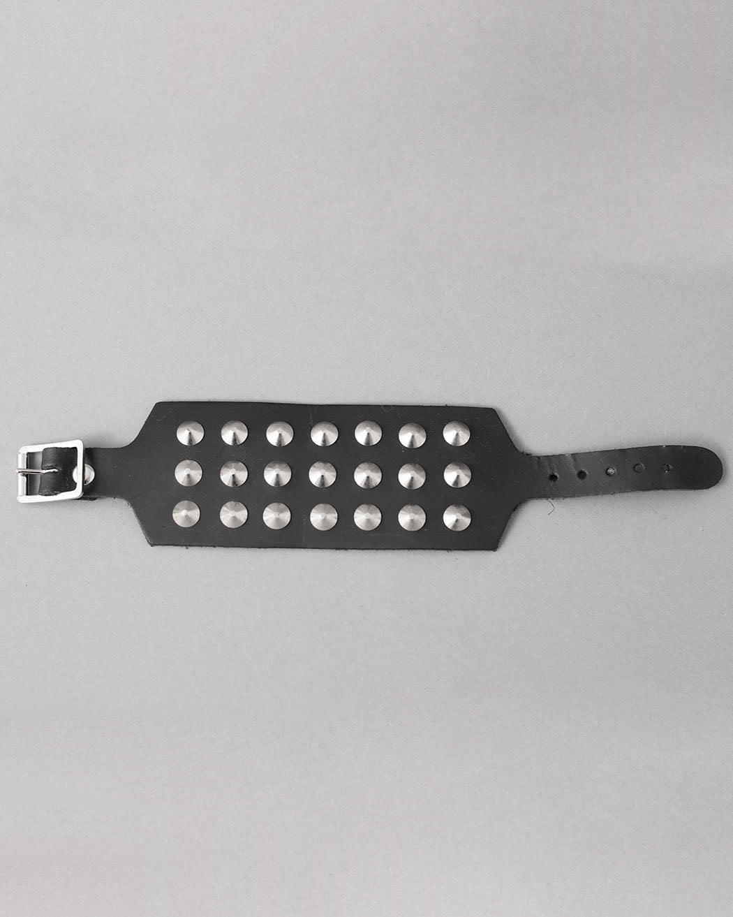 Bei PICK UP in Düsseldorf findest Du 3 Row Conical Wristband, WB3  und viel mehr von Stylex