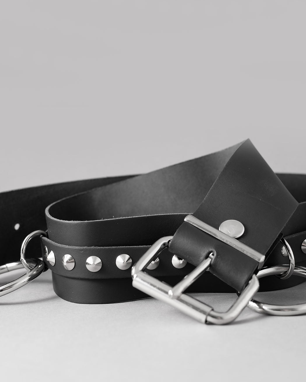 Bei PICK UP in Düsseldorf findest Du Sid Cone Belt, B7  und viel mehr von Stylex