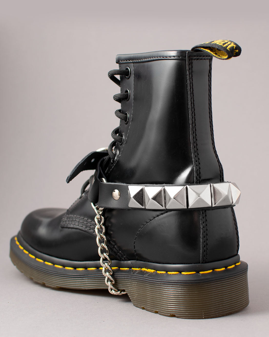 Bei PICK UP in Düsseldorf findest Du Pyramid Bootstrap, BS5 und viel mehr von Stylex