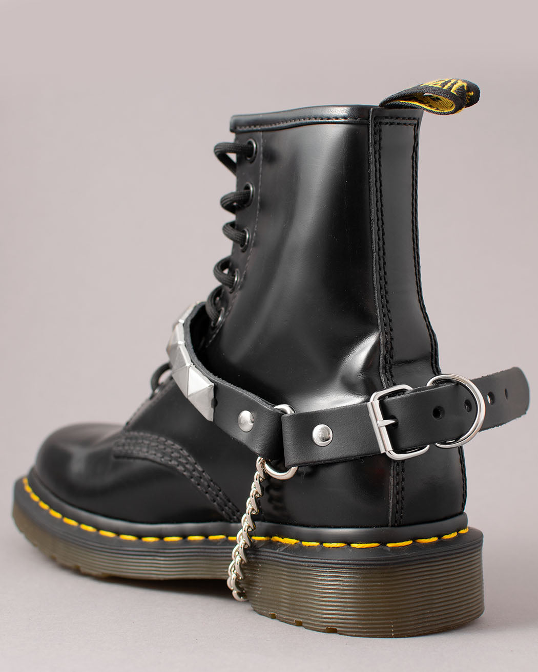 Bei PICK UP in Düsseldorf findest Du Pyramid Bootstrap, BS5 und viel mehr von Stylex