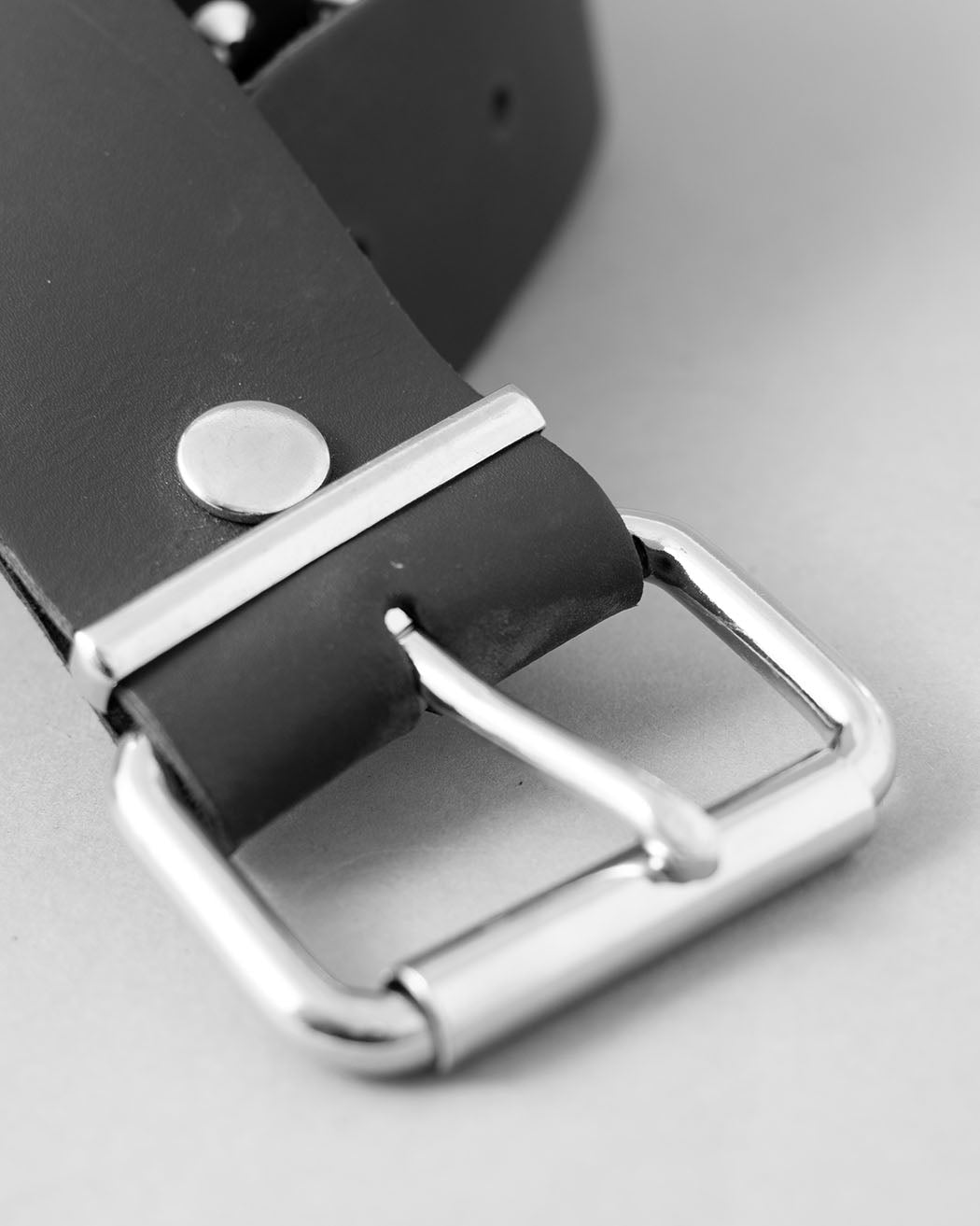 Bei PICK UP in Düsseldorf findest Du 3 Row Conical Belt, B5  und viel mehr von Stylex