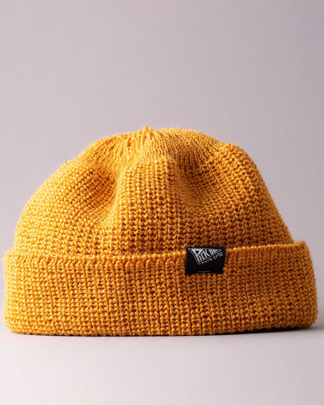 Bei PICK UP in Düsseldorf findest Du Pick Up, Walfänger Mütze, Honey  und viel mehr von Leuchtfeuer Strickwaren