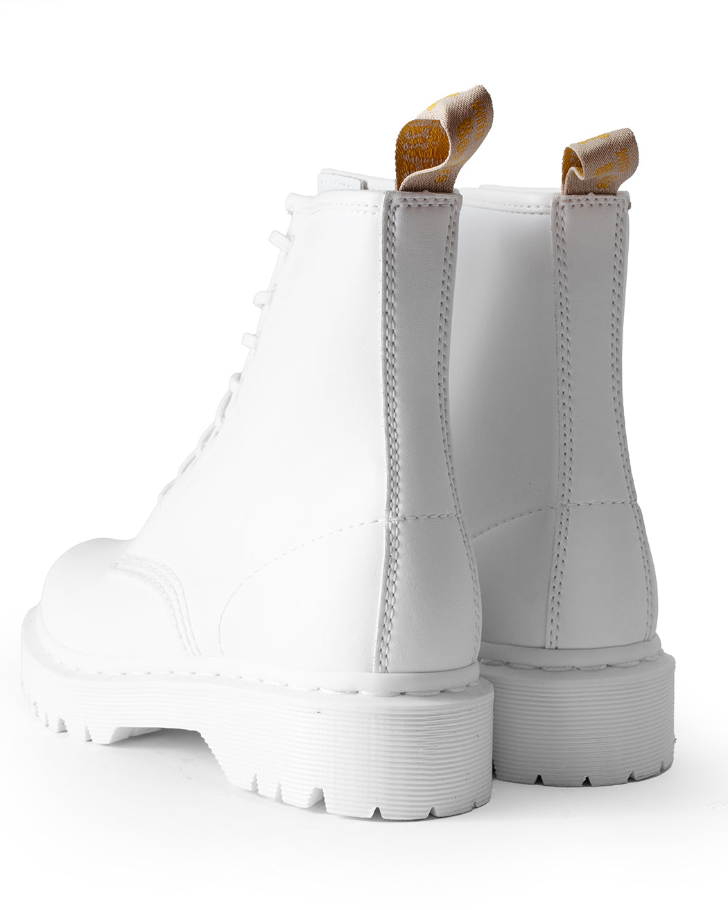 Bei PICK UP in Düsseldorf findest Du Dr. Martens, Vegan 1460 Bex Mono Optical White Kemble und viel mehr von Dr. Martens