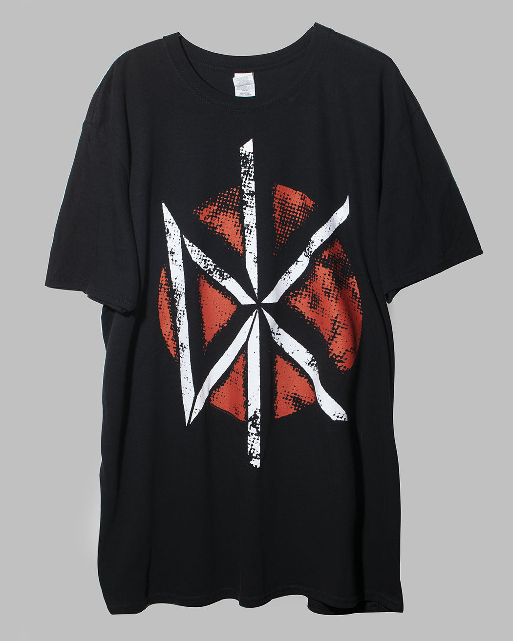 Bei PICK UP in Düsseldorf findest Du Bandshirt, Dead Kennedys und viel mehr von PHD/RockOff