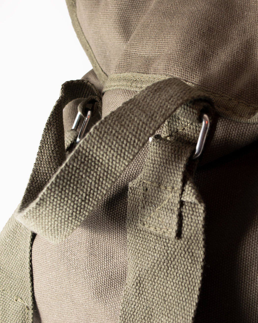 Bei PICK UP in Düsseldorf findest Du Commando, BW-Rucksack, Oliv  und viel mehr von COMMANDO