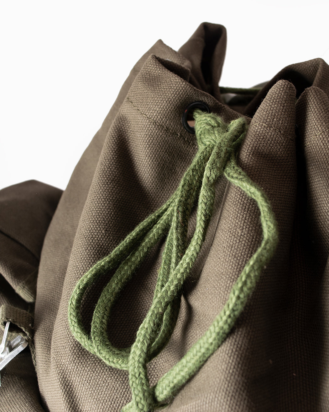 Bei PICK UP in Düsseldorf findest Du Commando, BW-Rucksack, Oliv  und viel mehr von COMMANDO