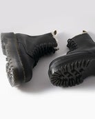 Bei PICK UP in Düsseldorf findest Du Dr. Martens, Jadon FL Black Pisa  und viel mehr von Dr. Martens