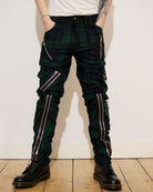 Bei PICK UP in Düsseldorf findest Du Tiger of London, Zip Bondage Tartan Pant, Green  und viel mehr von Tiger of London