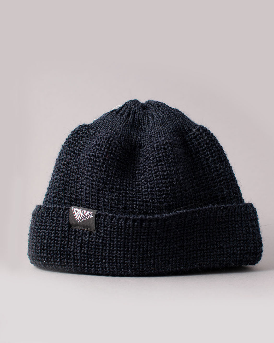 Bei PICK UP in Düsseldorf findest Du Pick Up, Walfänger Mütze, Navy  und viel mehr von Leuchtfeuer Strickwaren