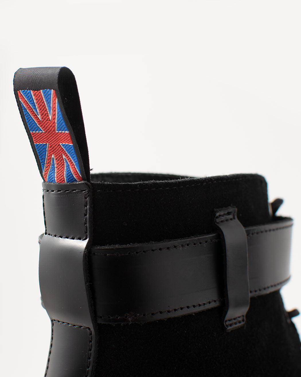 Bei PICK UP in Düsseldorf findest Du BBC, Creeper, Boot Black Polido + Suede Meteor  und viel mehr von BBC