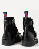 Bei PICK UP in Düsseldorf findest Du BBC, Creeper, Boot Black Polido + Suede Meteor  und viel mehr von BBC
