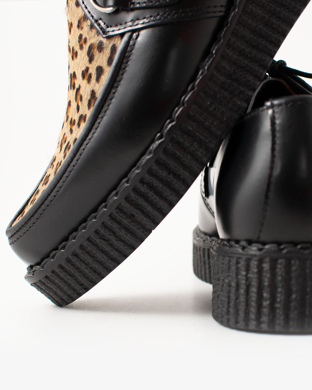 Bei PICK UP in Düsseldorf findest Du BBC, Creeper Polido, Meteor, Black/ Baby Leopard  und viel mehr von BBC