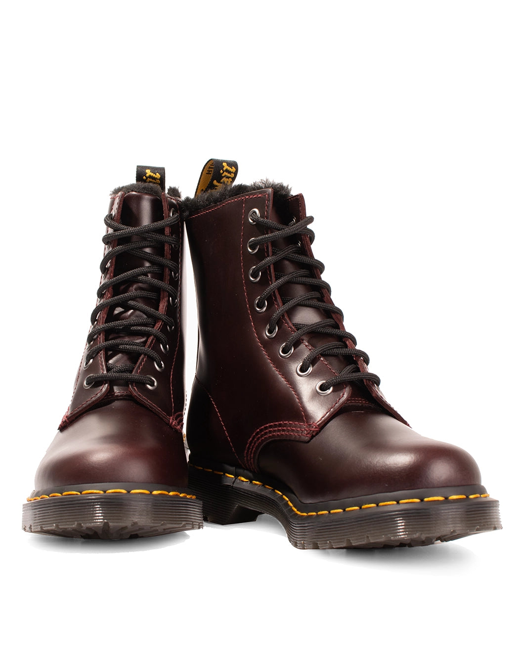 Bei PICK UP in Düsseldorf findest Du Dr. Martens, 1460 Serena Oxblood Atlas  und viel mehr von Dr. Martens