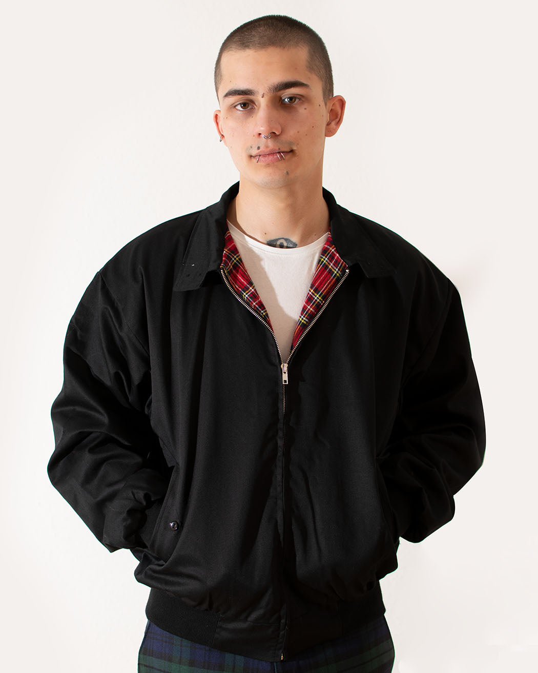 Bei PICK UP in Düsseldorf findest Du Knightsbridge, Harrington, Black  und viel mehr von COMMANDO