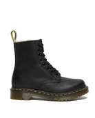 Bei PICK UP in Düsseldorf findest Du Dr. Martens, 1460 Serena Burnished Wyoming, Black  und viel mehr von Dr. Martens