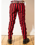 Bei PICK UP in Düsseldorf findest Du Run & Fly, JM1105, Wide Striped Skinny Jeans, Red/ Black, UNISEX  und viel mehr von RUN & FLY